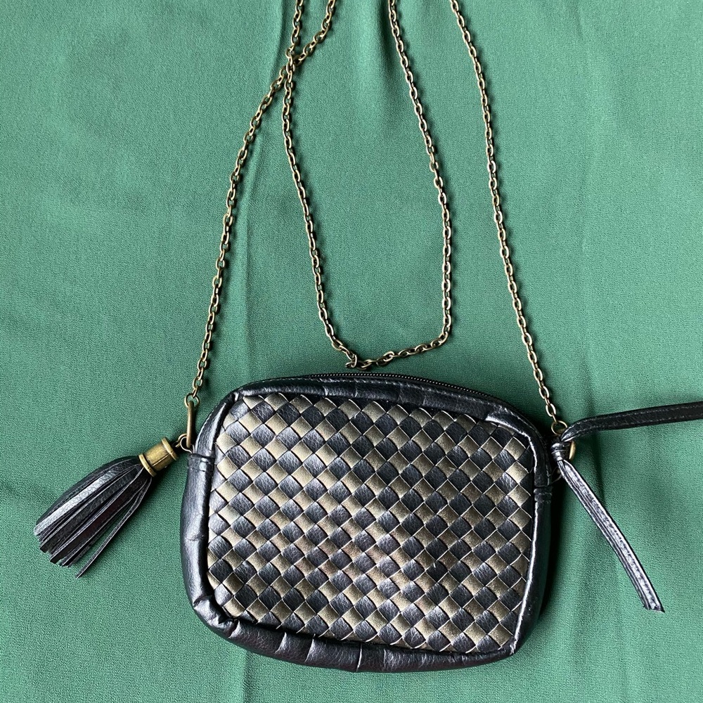 Under One sky Crossbody small pouch